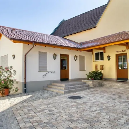 Gaestehaus Weingut Politschek Bad Friedrichshall Exterior photo
